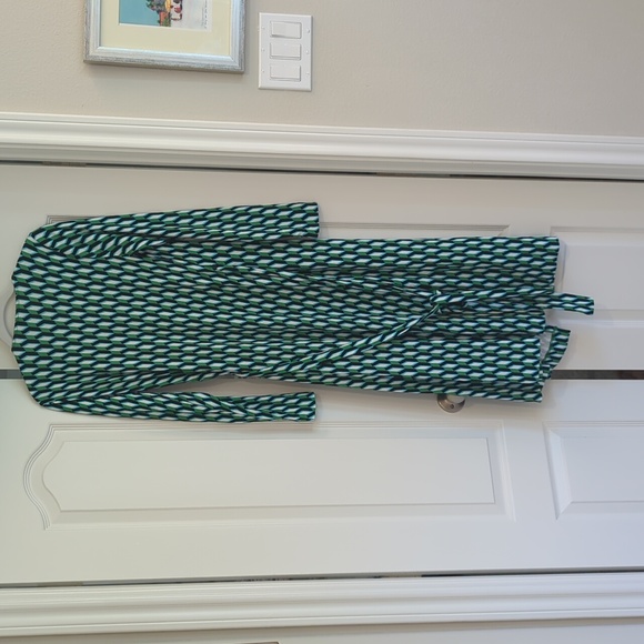 Diane Von Furstenberg for Target geo print midi wrap dress, size M. NWT. - Picture 5 of 5